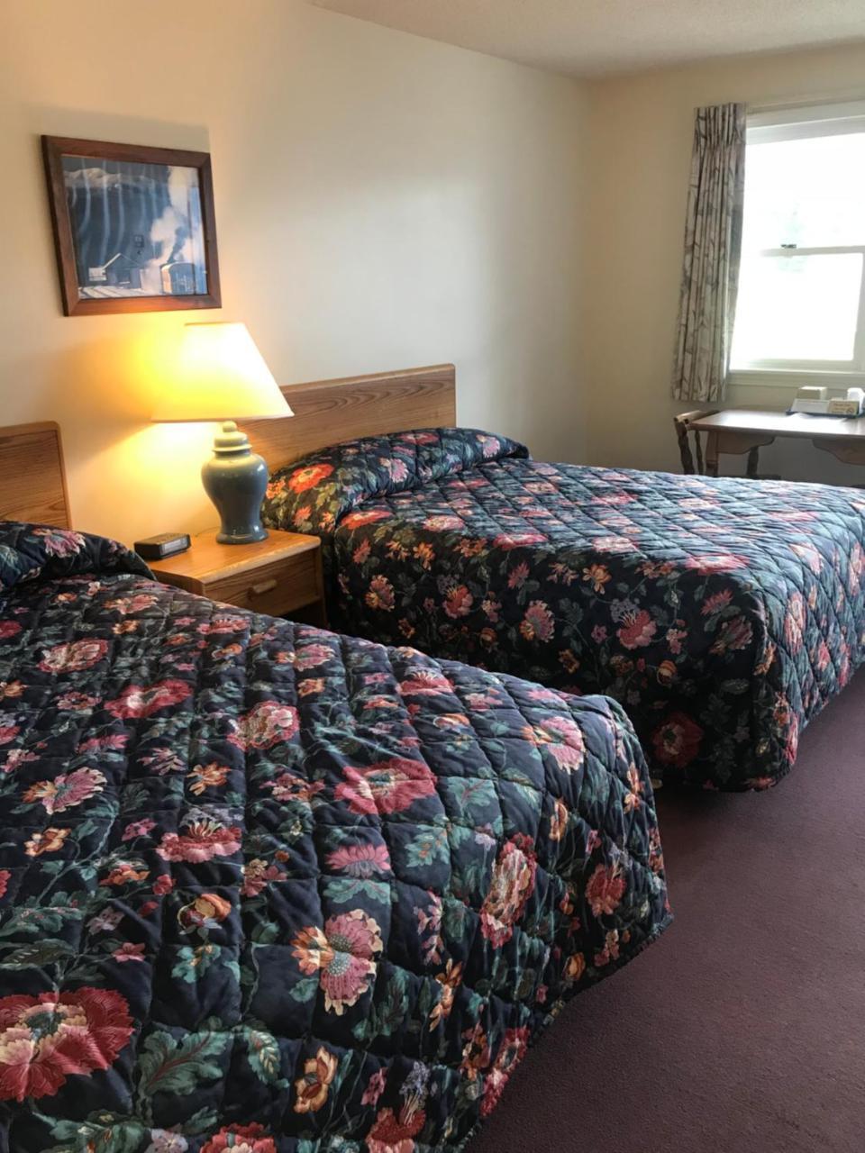 Four Seasons Motor Inn Twin Mountain 외부 사진