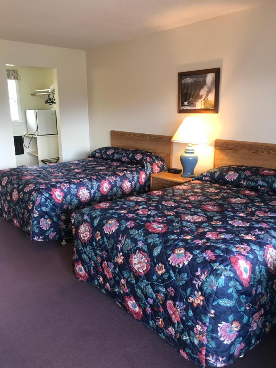 Four Seasons Motor Inn Twin Mountain 외부 사진